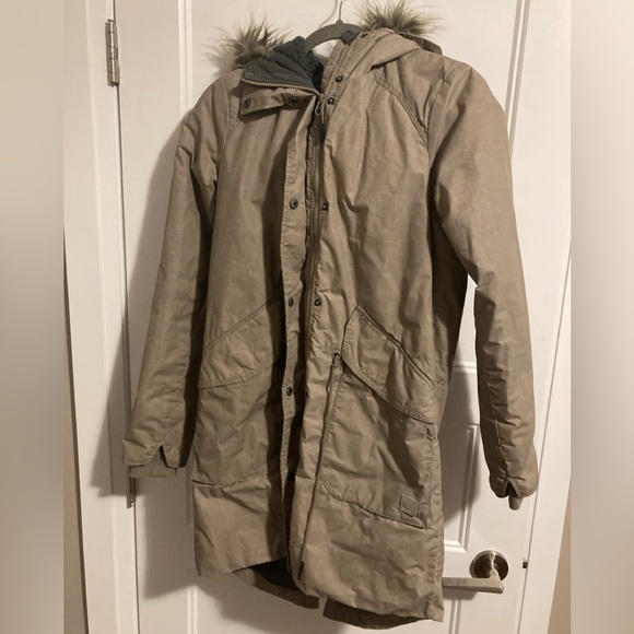 Bench Winter Jacket Size Small - Picture 2 of 5